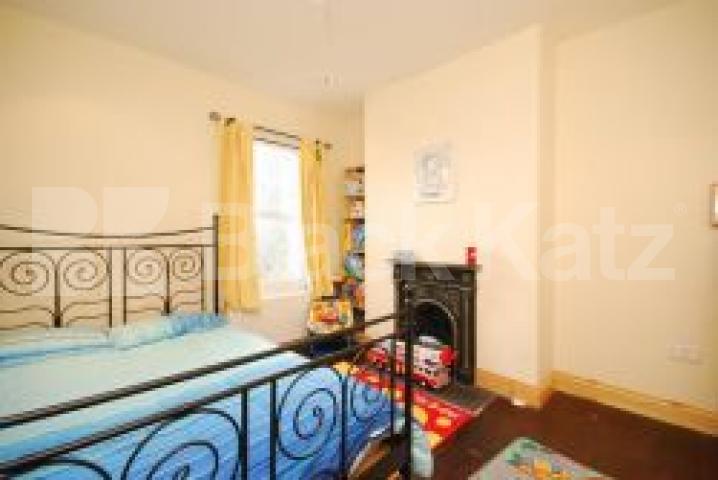 			4 Bedroom, 1 bath, 1 reception House			 Sidney Road, WOOD GREEN